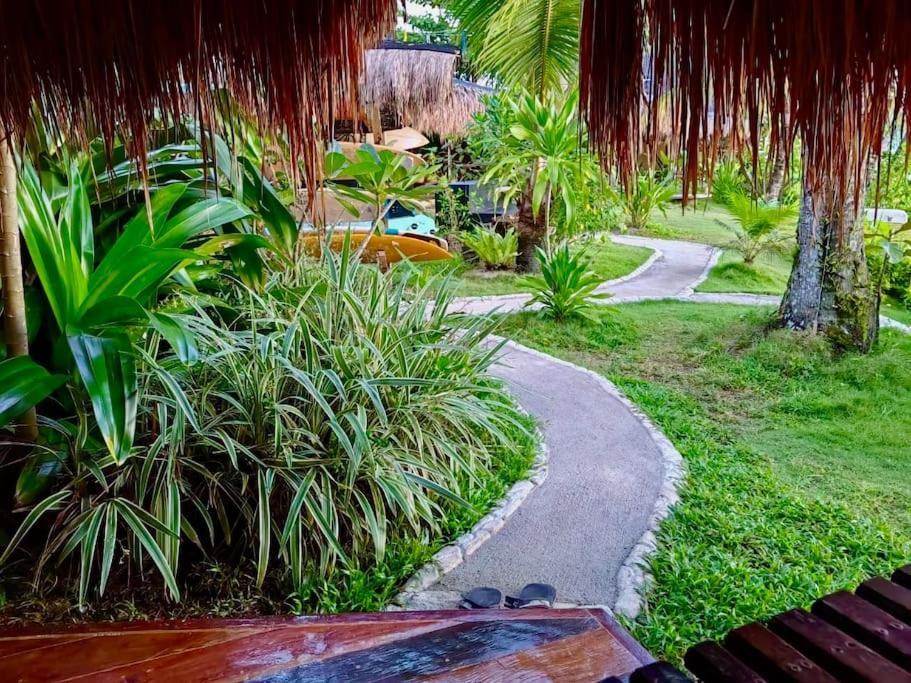 Shakabrah'S Beachfront Kubo General Luna  Eksteriør bilde